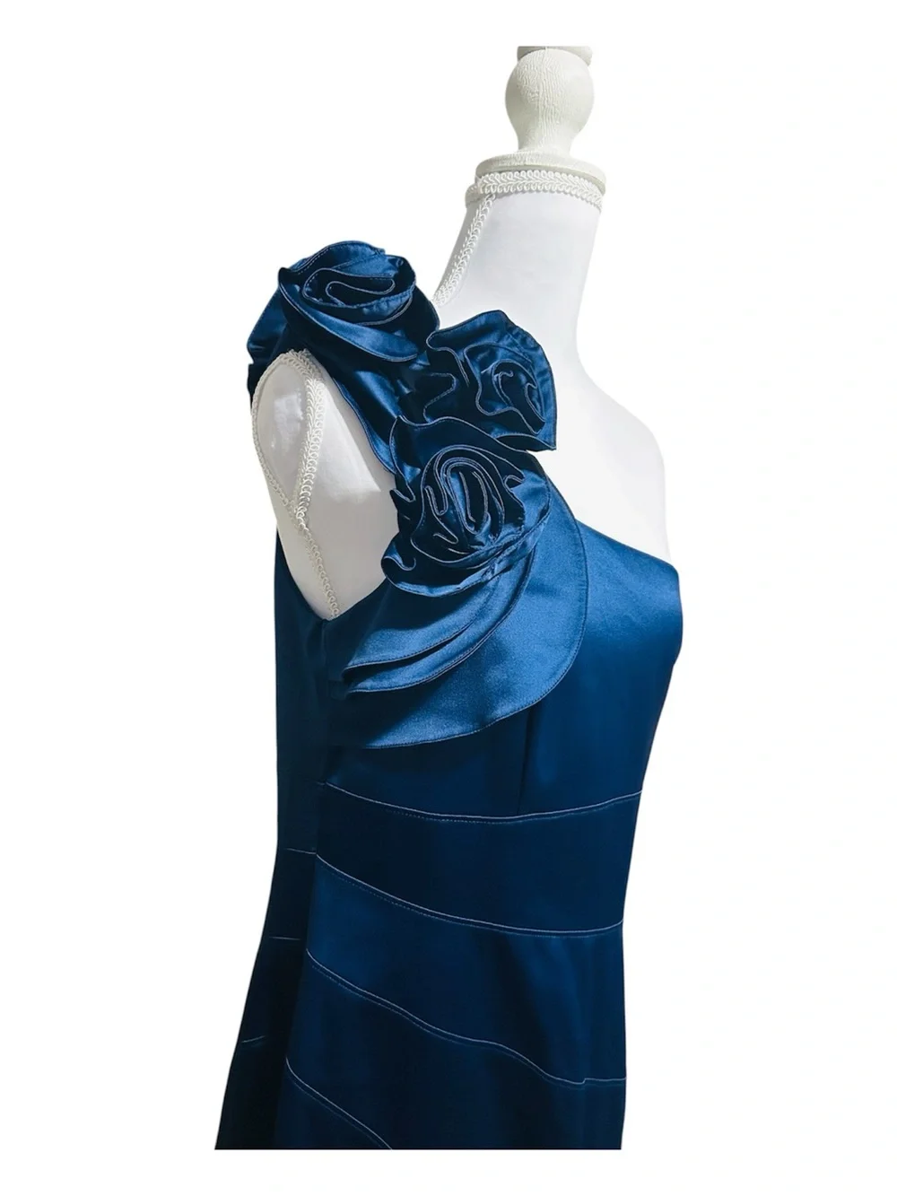Jessica Simpson One-Shoulder Floral Applique Satin Dress in Deep Blue - Picture 4 of 11